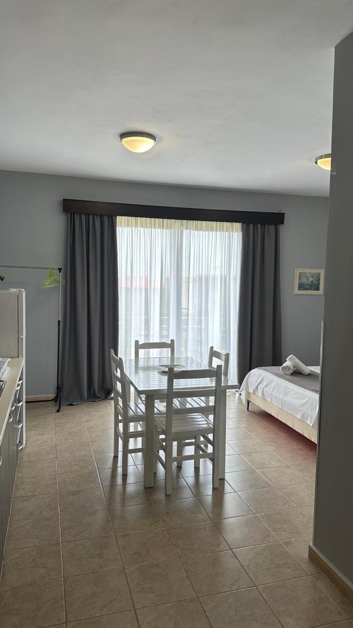 Anna House Apartmán *
